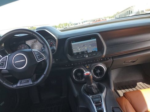 Used 2017 Chevrolet Camaro SS RWD image 10