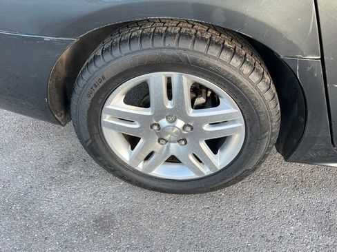 Used 2016 Chevrolet Impala LT image 25