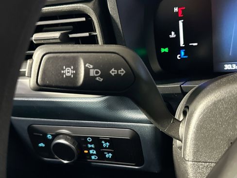 New 2026 Ford Maverick XL image 22