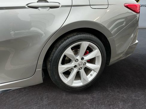 Used 2025 Toyota Camry XSE FWD image 9