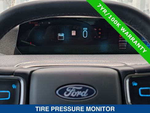 Certified 2025 Ford Expedition Active RWD image 32