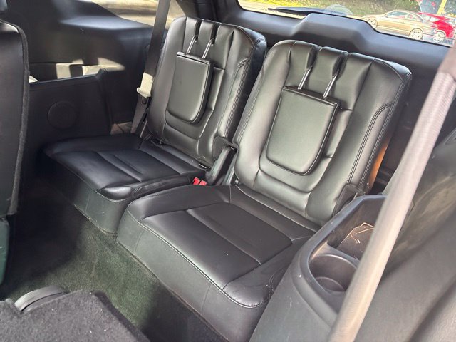 Used 2016 Ford Explorer XLT w/ Equipment Group 202A AWD/4WD image 11