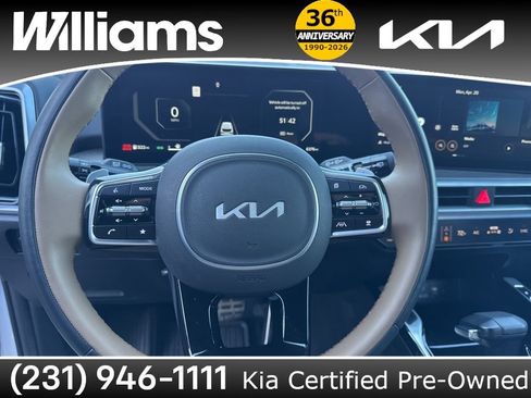 Used 2025 Kia Sorento SX Prestige w/ Olive Brown Leather Package AWD/4WD image 31