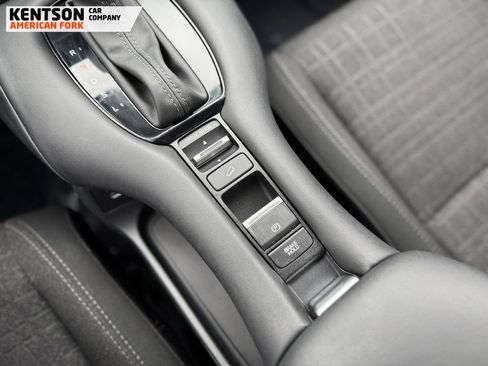 Used 2025 Honda HR-V LX image 26