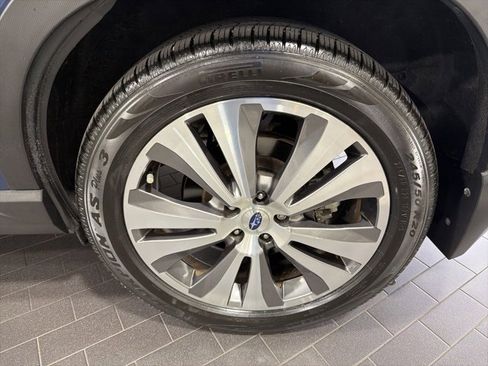 Used 2022 Subaru Ascent Limited w/ Technology Package image 42