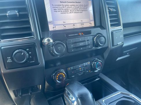 Used 2019 Ford F150 XLT w/ Equipment Group 302A Luxury AWD/4WD image 17