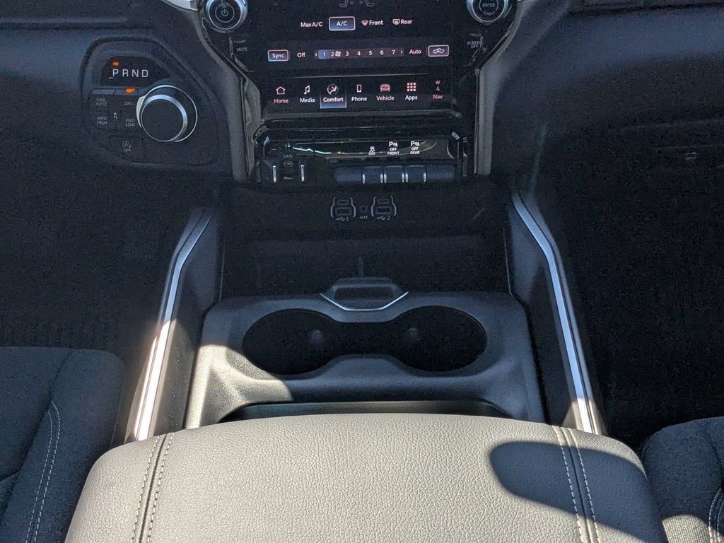 New 2026 RAM 1500 Big Horn AWD/4WD image 17