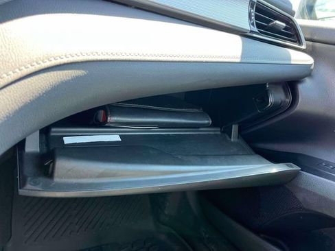 Used 2019 Toyota Camry SE FWD image 41