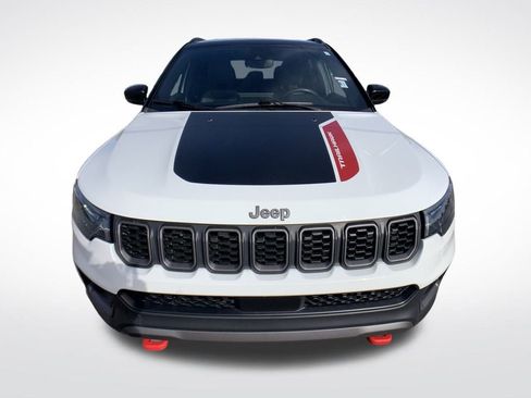 Used 2024 Jeep Compass Trailhawk AWD/4WD image 10