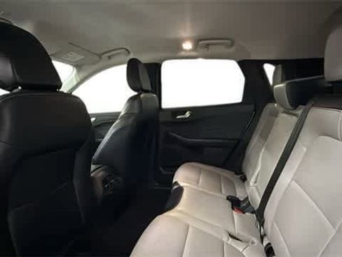 Used 2024 Ford Escape Platinum image 5
