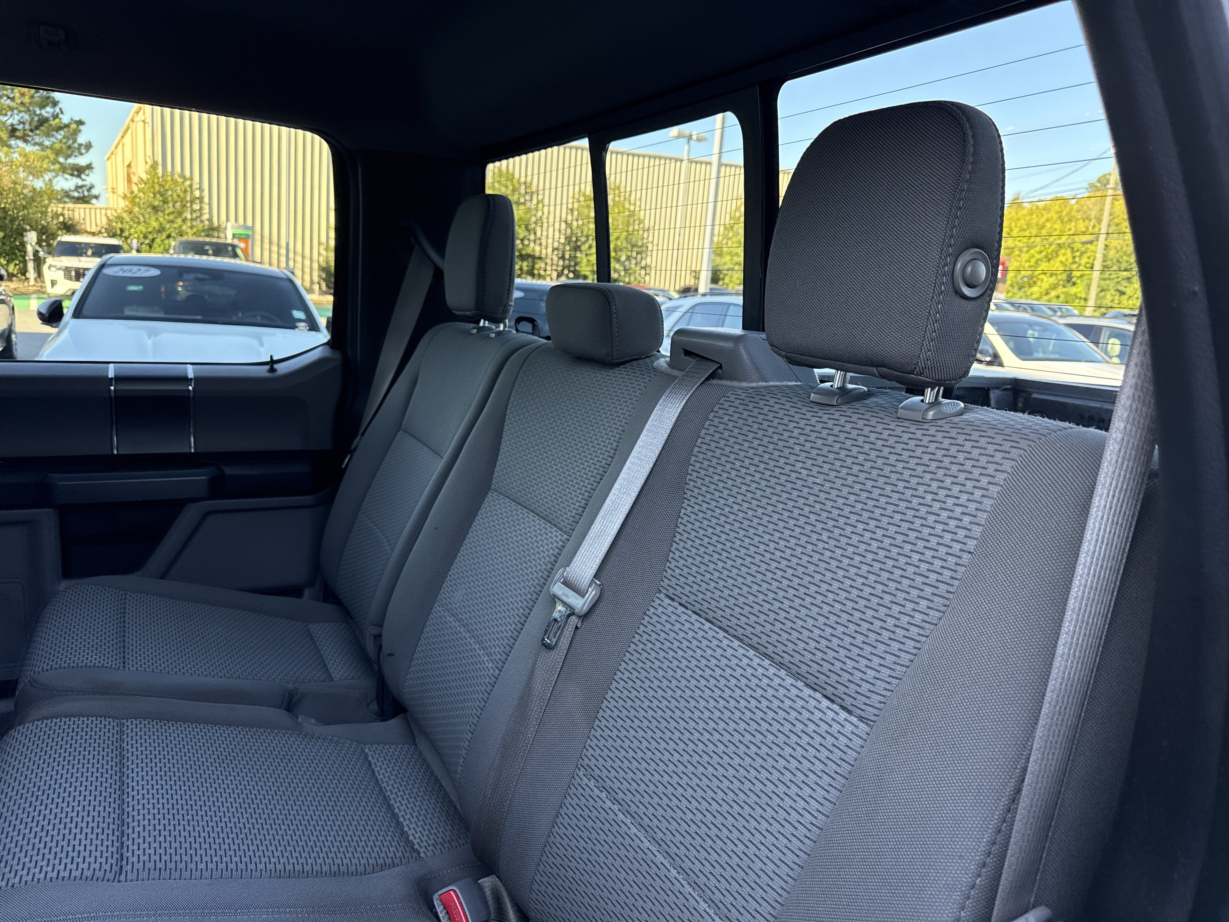Used 2017 Ford F150 XLT w/ Equipment Group 302A Luxury AWD/4WD image 25
