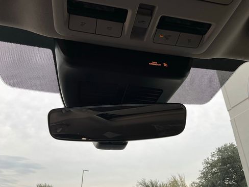 Used 2025 MAZDA CX-70 3.3 Turbo w/ Preferred Package image 32