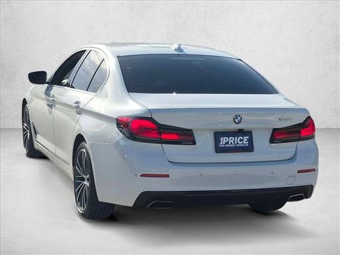 Used 2023 BMW 530i w/ Convenience Package RWD image 8