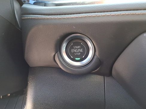 Used 2025 Chevrolet Tahoe High Country image 26