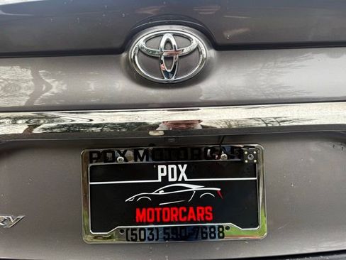 Used 2017 Toyota Camry SE image 26