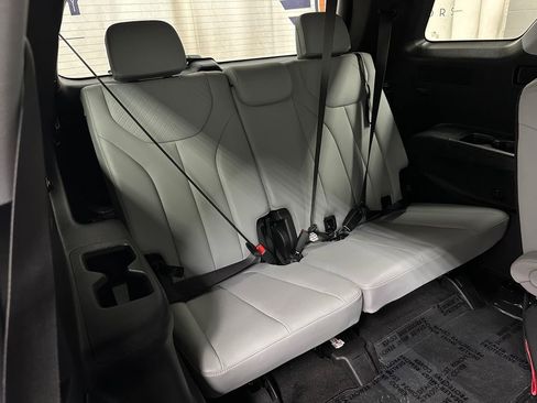 Used 2025 Hyundai Palisade SEL AWD/4WD image 23