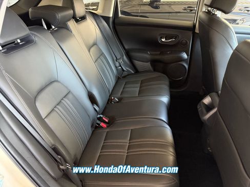 Certified 2024 Honda HR-V EX-L image 12