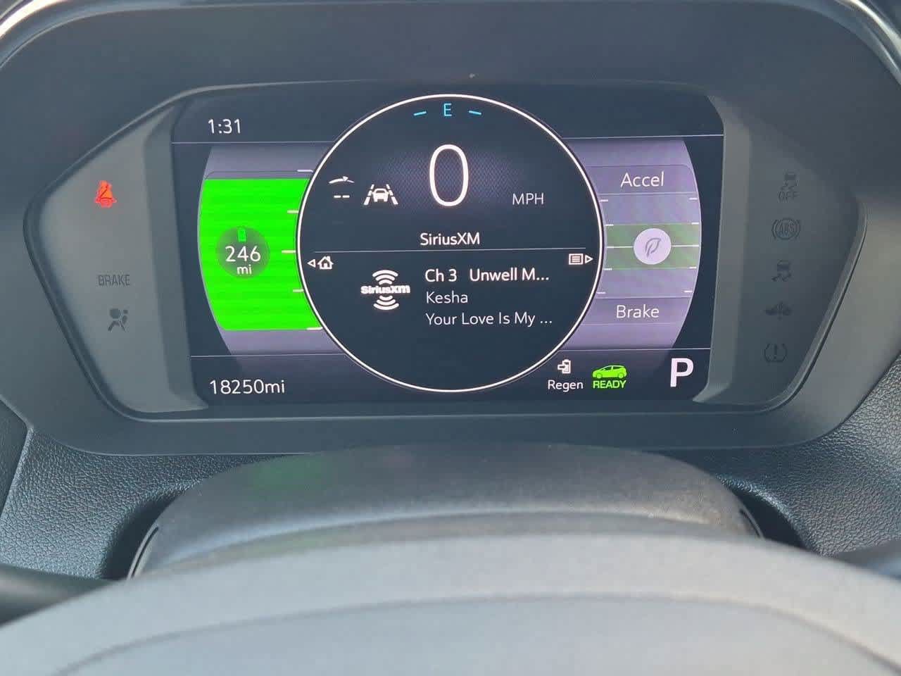 Used 2023 Chevrolet Bolt LT w/ Infotainment Package FWD image 32