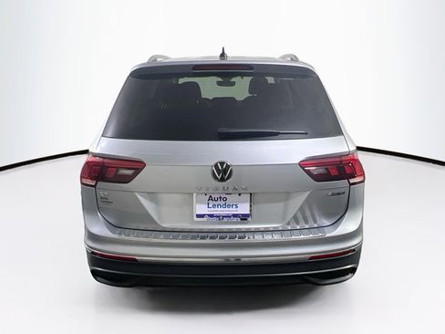 Used 2022 Volkswagen Tiguan SE image 6