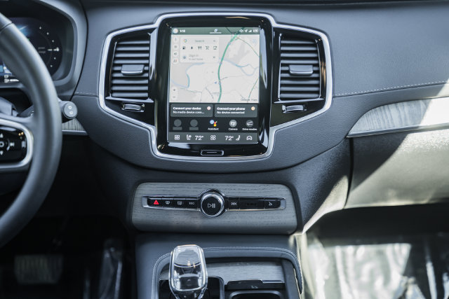 Certified 2024 Volvo XC90 T8 Ultimate w/ Lounge Package AWD/4WD image 21