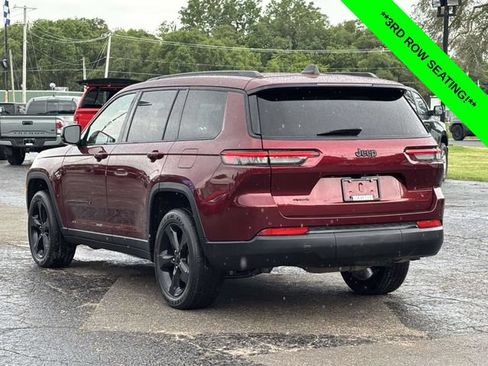 Used 2023 Jeep Grand Cherokee L Laredo AWD/4WD image 2