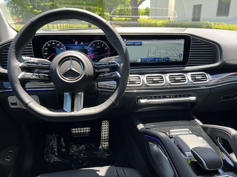 Certified 2026 Mercedes-Benz GLS 580 4MATIC image 19