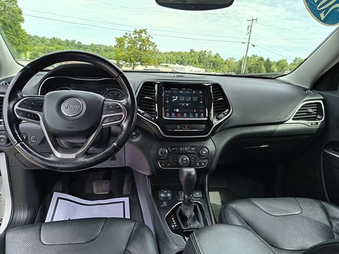 Used 2020 Jeep Cherokee Limited AWD/4WD image 12