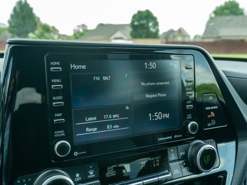 Used 2021 Toyota Highlander XSE AWD/4WD image 24