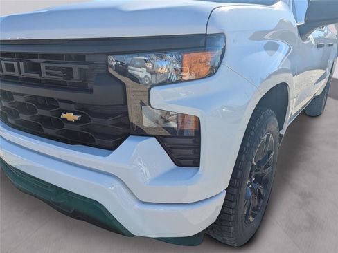 Used 2022 Chevrolet Silverado 1500 Custom image 28