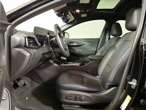 Used 2025 Buick Envista Sport Touring w/ Convenience I Package FWD image 15