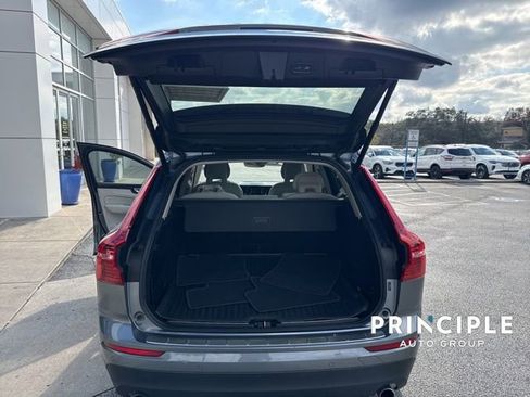 Used 2018 Volvo XC60 T6 Momentum w/ Convenience Package image 33