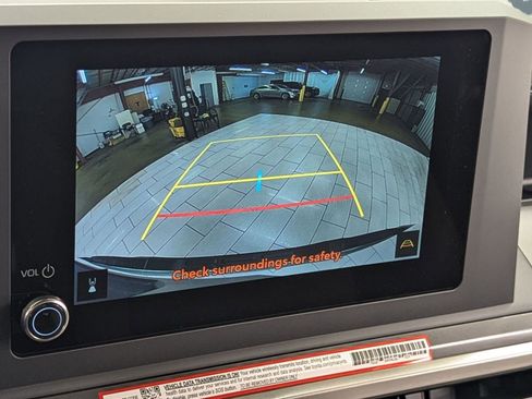 New 2025 Toyota Tacoma SR image 27