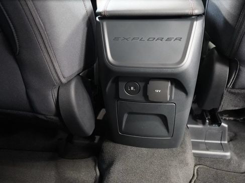 New 2026 Ford Explorer Active RWD image 24