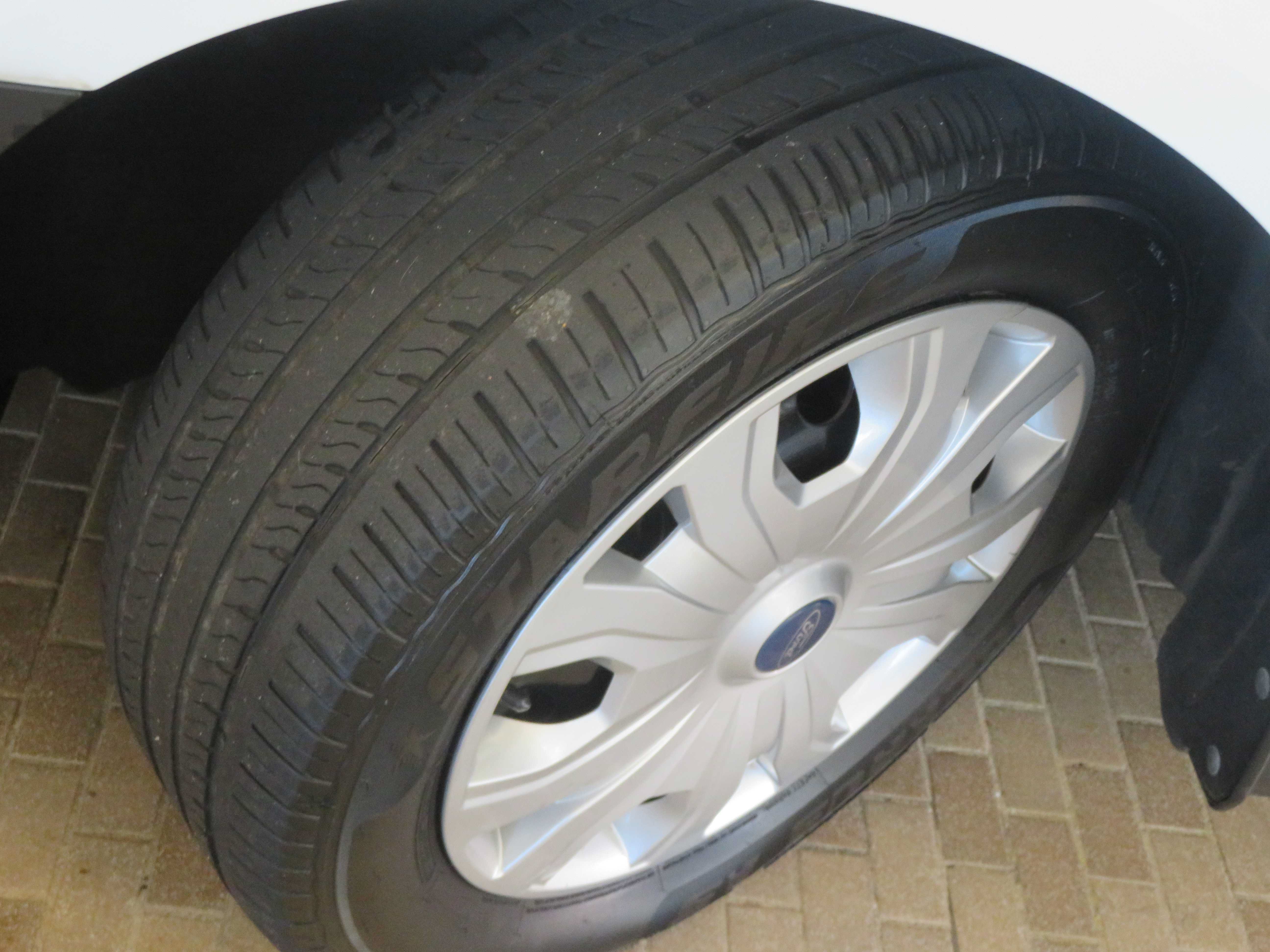 Used 2022 Ford Transit Connect XL FWD image 11