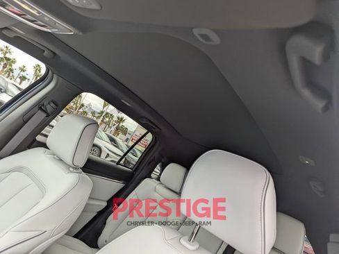 New 2025 Jeep Wagoneer S Limited image 15