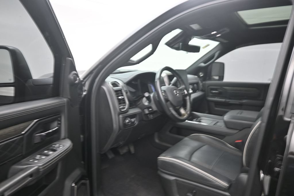 Used 2026 RAM 2500 Limited AWD/4WD image 10