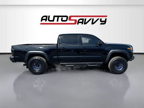 Used 2023 Toyota Tacoma TRD Off-Road w/ Black Out Package (TMS) AWD/4WD image 8