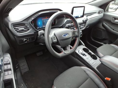 Used 2025 Ford Escape ST-Line image 14