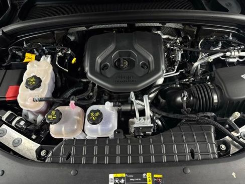 Used 2023 Jeep Grand Cherokee 4WD 4xe image 12