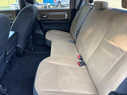 Used 2021 RAM 1500 Classic SLT AWD/4WD image 18