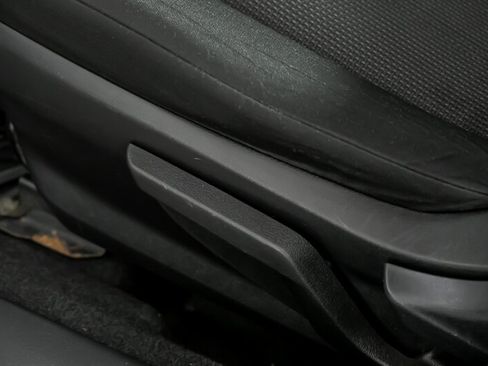 Used 2017 Subaru Impreza 2.0i AWD/4WD image 19