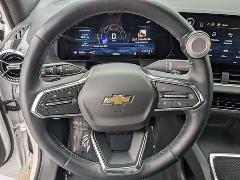 Certified 2025 Chevrolet Equinox LT w/ Safety and Technology Package image 14