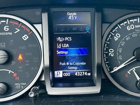 Certified 2021 Toyota Tacoma TRD Off-Road w/ TRD Premium Off Road Package image 19