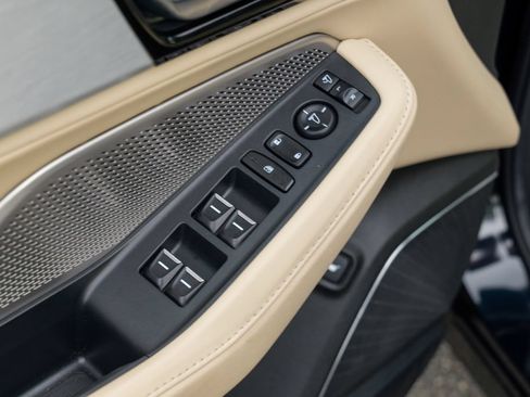 Used 2024 Acura MDX SH-AWD w/ Technology Package image 18