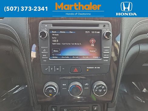 Used 2017 Chevrolet Traverse LT FWD image 23