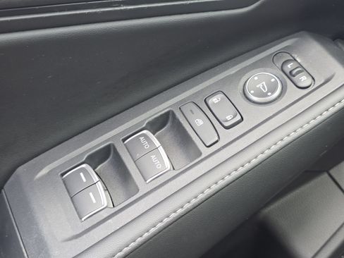 Used 2025 Honda Accord Sport image 30