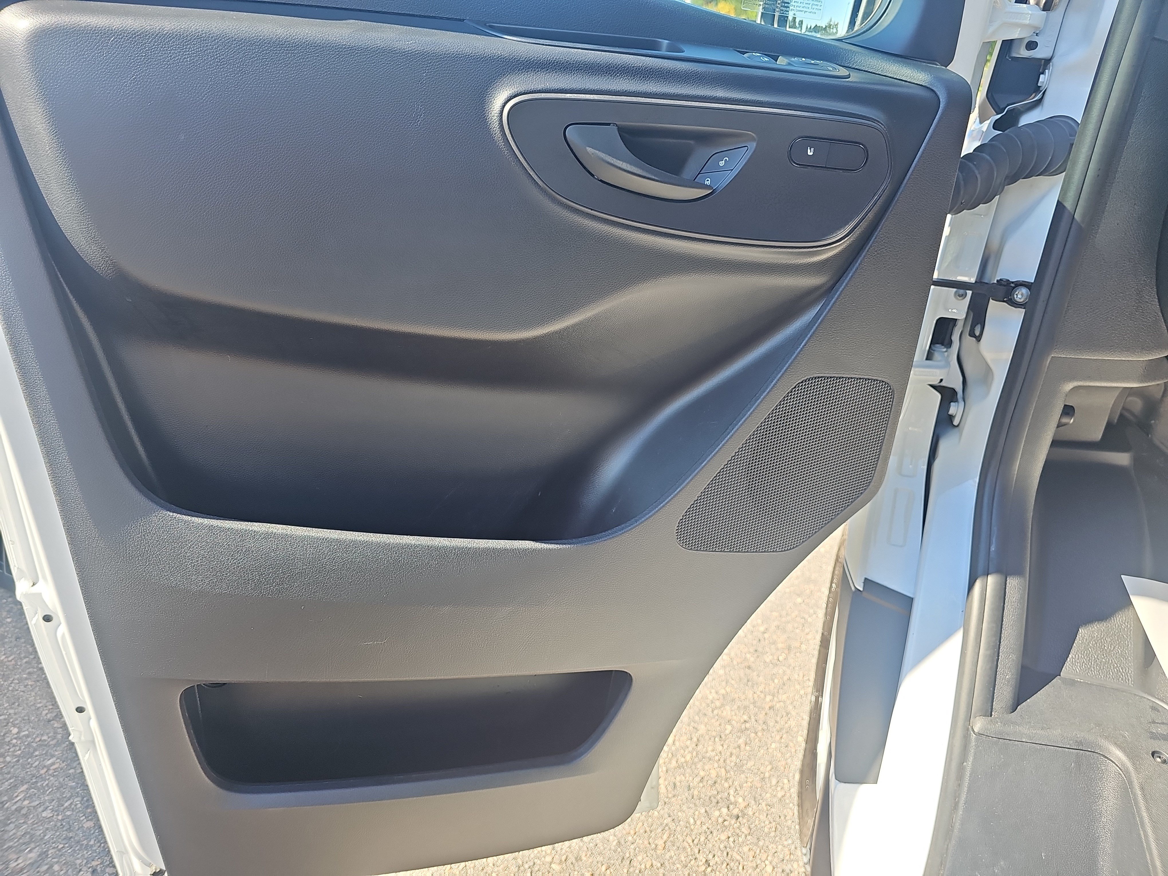 Used 2025 Mercedes-Benz Sprinter 3500 image 25