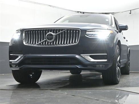 Used 2023 Volvo XC90 B6 Plus w/ Protection Package Premier image 37