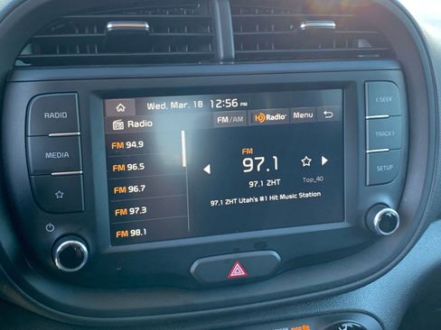 Used 2025 Kia Soul LX w/ LX Technology Package image 20