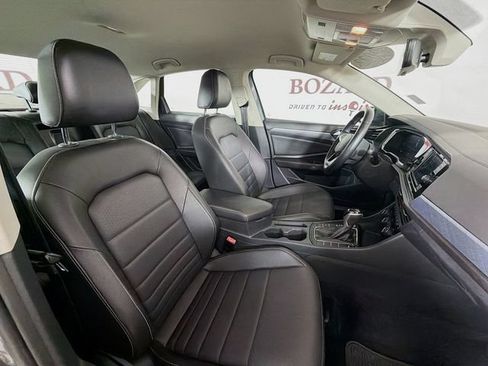 Used 2022 Volkswagen Jetta SE FWD image 31